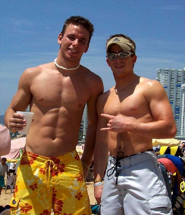 Hot Muscle Men – Sexy On the Beach …. | Fitness Men